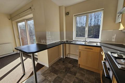 2 bedroom apartment to rent, Wessex Court, Sunny Bank, Burslem