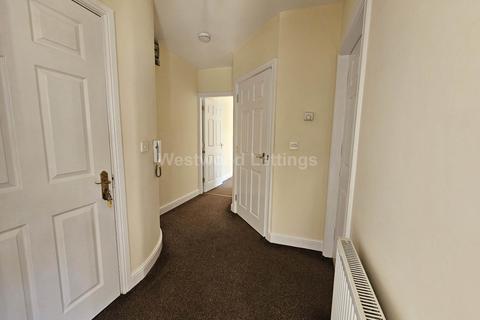 2 bedroom apartment to rent, Wessex Court, Sunny Bank, Burslem
