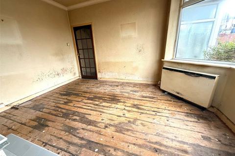 3 bedroom semi-detached house for sale, Rathbone Road, SMETHWICK, West Midlands, B67