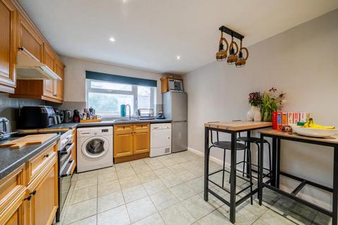 undefined, Royal Hunt House,  Fernbank Road,  SL5