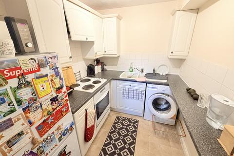 2 bedroom flat for sale, Grenville Road, Chafford Hundred
