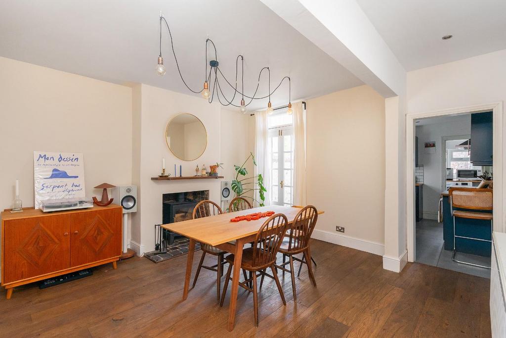 2 C1 RBR - Dining Room E.jpg
