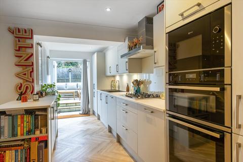 2 bedroom flat for sale, Church Road, Richmond TW9
