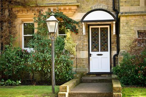 5 bedroom terraced house for sale, Hawkshill Place, Portsmouth Road, Esher, Surrey, KT10