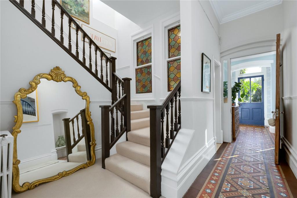 Hallway/Staircase