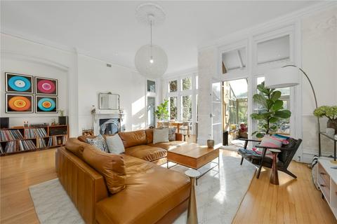 5 bedroom terraced house for sale, Hawkshill Place, Portsmouth Road, Esher, Surrey, KT10