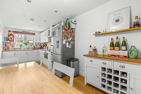 3 bedroom end of terrace house for sale, Quarrendon Road, Amersham, Buckinghamshire, HP7 9EF