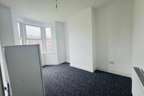 3 bedroom terraced house to rent, 3 bed, Mortlake Road IG1