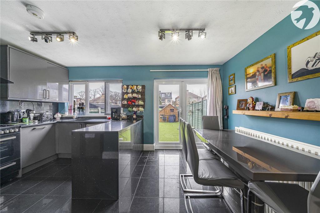 Kitchen/Dining