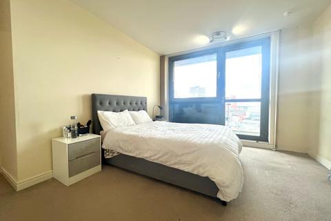 2 bedroom apartment to rent, Centenary Plaza, Birmingham, B1