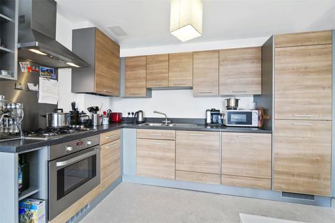2 bedroom apartment to rent, Tarves Way Greenwich SE10