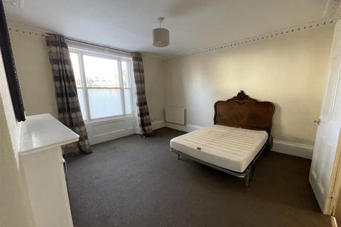 undefined, London Road, Cheltenham, GL52.