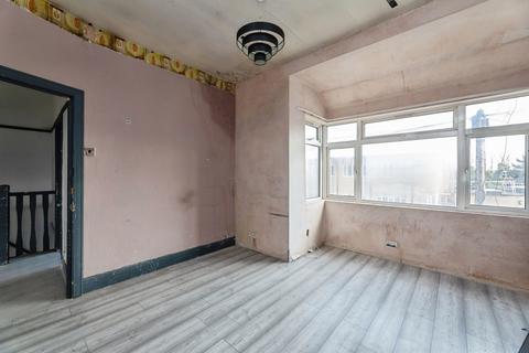 3 bedroom terraced house for sale, Perrymans Farm Road, Ilford, IG2