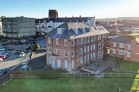 1 bedroom apartment for sale, Flat 11, 19 Royal Crescent