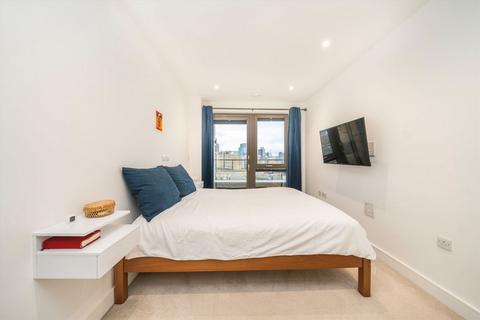 2 bedroom flat to rent, Hemming Street, London E1