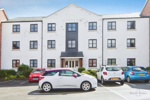 2 bedroom apartment to rent, Canal Road, Cheshire CW12