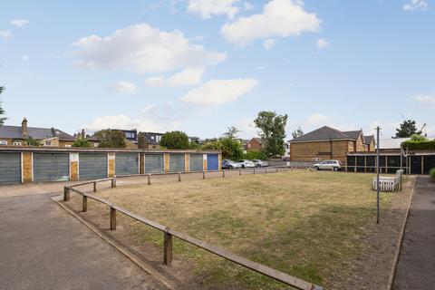 2 bedroom apartment for sale, Hartfield Road, London SW19