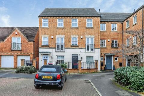 Carson Avenue, Sheffield S25