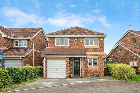 Glen Court, Castleford