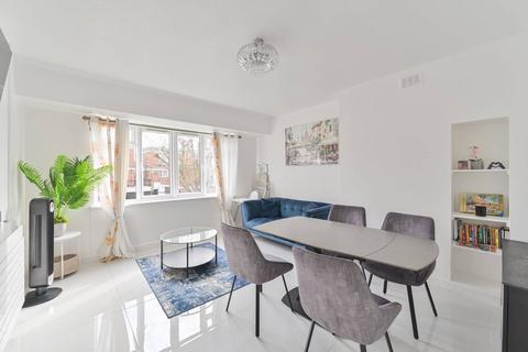 2 bedroom maisonette to rent, Holgate Avenue, SW11, Battersea, London, SW11