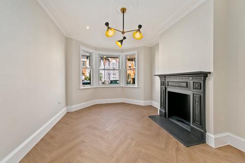 4 bedroom terraced house for sale, Warwick Road, Hampton Wick, Kingston Upon Thames, KT1