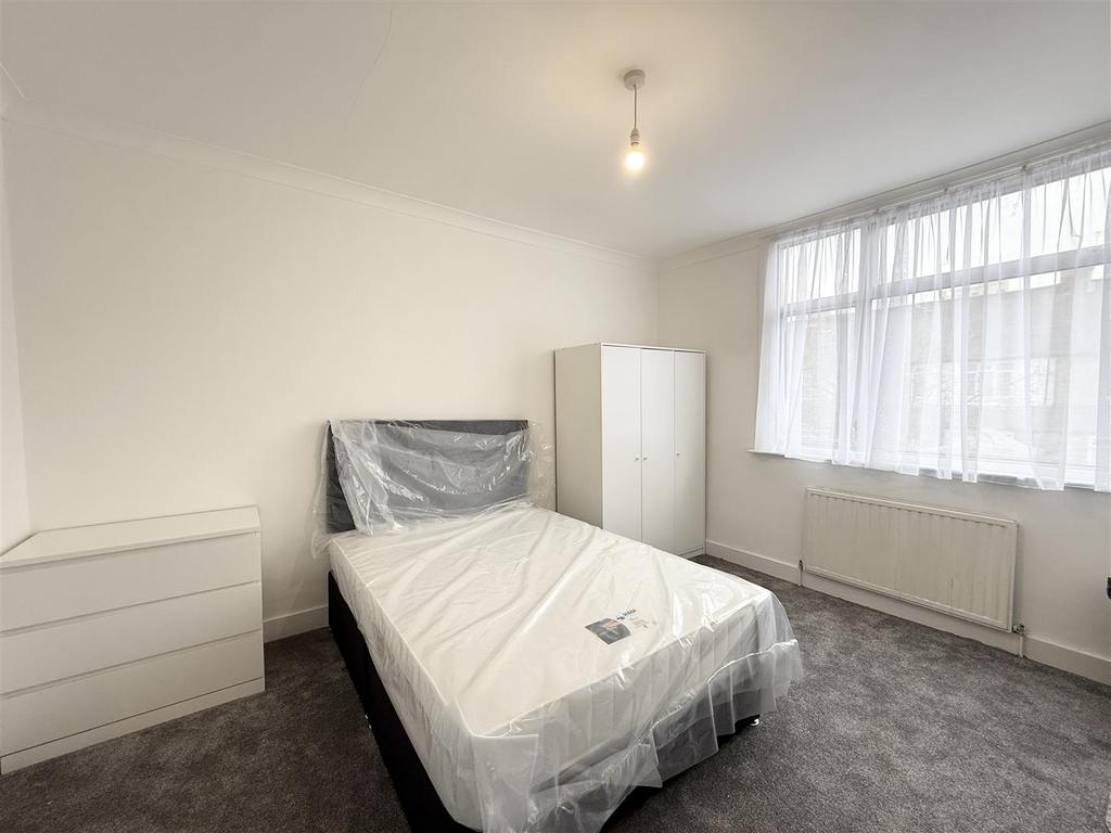 Bedroom 2.jpeg