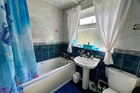 3 bedroom semi-detached house for sale, 7 Hall Crescent, West Bromwich, B71 1BS