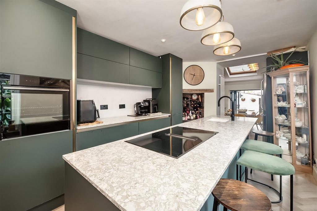 Kitchen 2