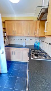 2 bedroom detached house to rent, Dagenham, Essex, RM8 2TB
