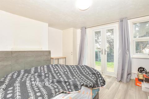 1 bedroom apartment for sale, Ashford Road, Maidstone, Kent