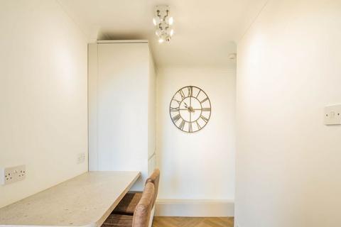 2 bedroom flat to rent, Leith Walk, Leith, Edinburgh