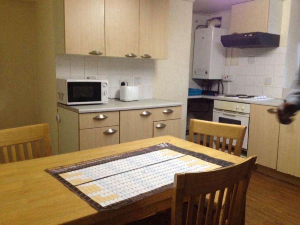 Standard Kitchen