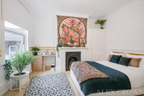 4 bedroom terraced house for sale, Hermitage Road, Harringay