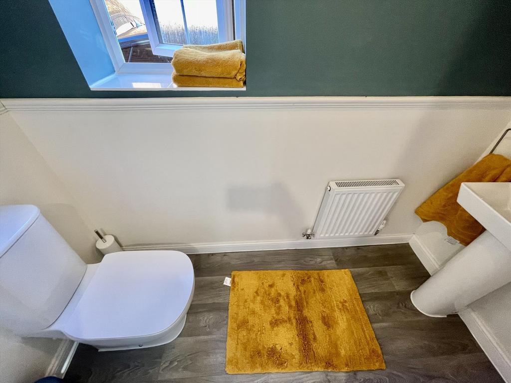 Downstairs wc