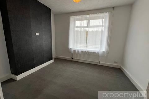3 bedroom terraced house for sale, Penygarreg Road, Tonyrefail, Porth, Rhondda Cynon Taff, CF39