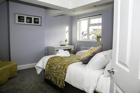 2 bedroom maisonette to rent, South Cliff Avenue, EASTBOURNE