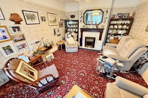 5 bedroom terraced house for sale, Salisbury Road, Great Yarmouth