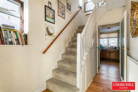 3 bedroom semi-detached house for sale, Valentines Way, Romford