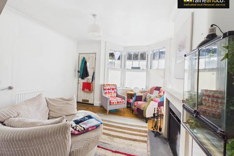 3 bedroom terraced house for sale, Frampton Road, Potters Bar
