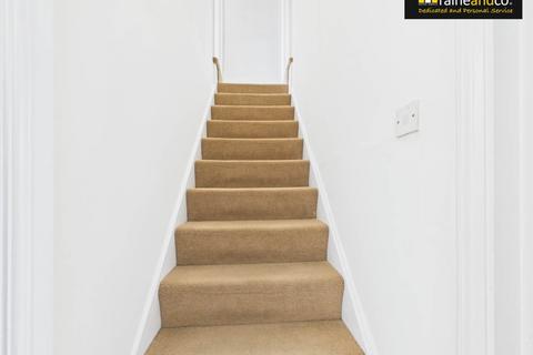 3 bedroom terraced house for sale, Frampton Road, Potters Bar