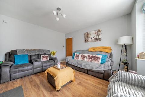 4 bedroom semi-detached house for sale, Dormington Drive, Hereford
