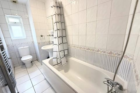 undefined, Croydon Road, Wallington SM6