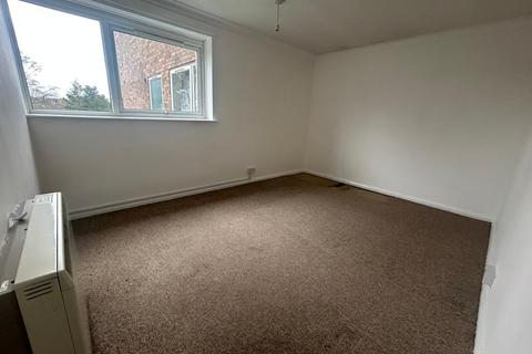 2 bedroom apartment to rent, High Meadows, Wolverhampton WV6