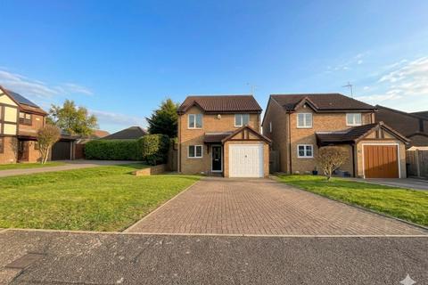 3 bedroom detached house for sale, Skelton Close, Luton, Bedfordshire, LU3 4HF
