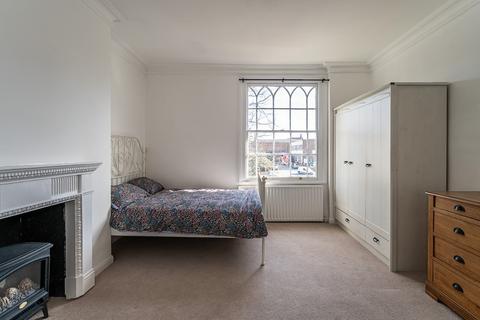 4 bedroom flat to rent, Streatham Hill London SW2