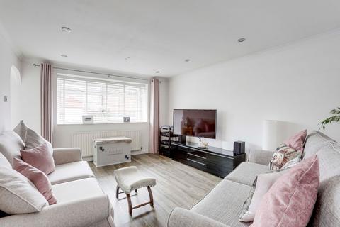 3 bedroom detached house for sale, Ashwater Drive, Nottingham NG3