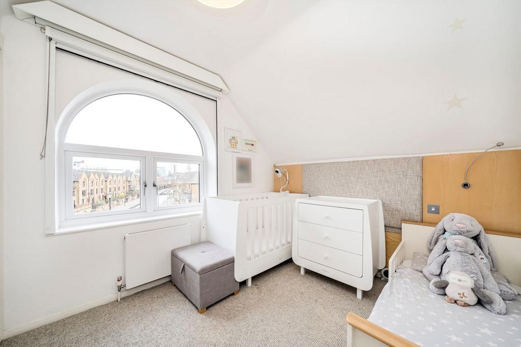 House in London, East Smithfield, Wapping - View 5