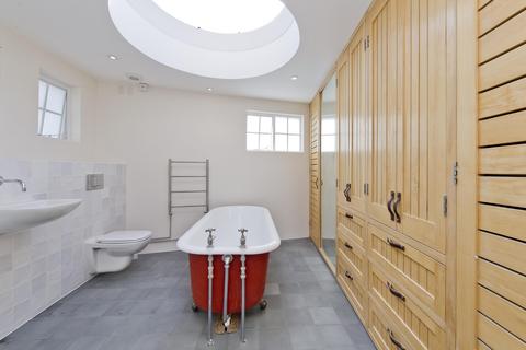 3 bedroom flat to rent, Woodstock Grove, London, London, W12