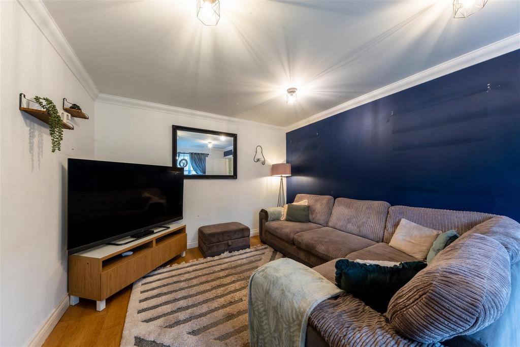 7 Mondram Green-008.JPG