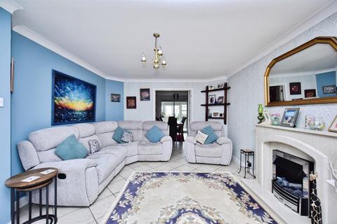 4 bedroom detached house for sale, Phoenix Drive, Wateringbury, Maidstone